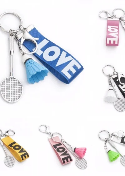 Móc khóa cầu lông Love